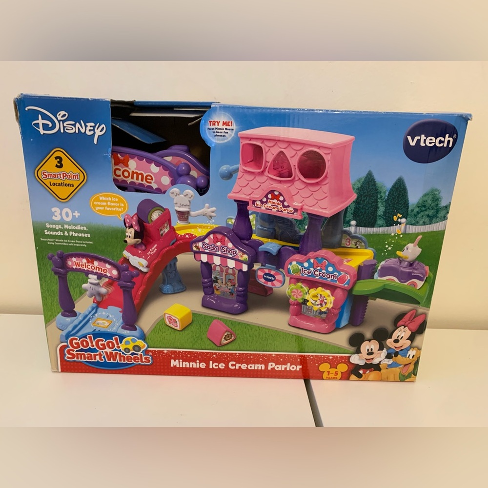 Vtech Go! Go! Smart Wheels -
Disney Minnie Ice Cream
Parlor